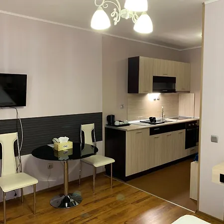 Lorena's Bansko,near Gondola בנסקו